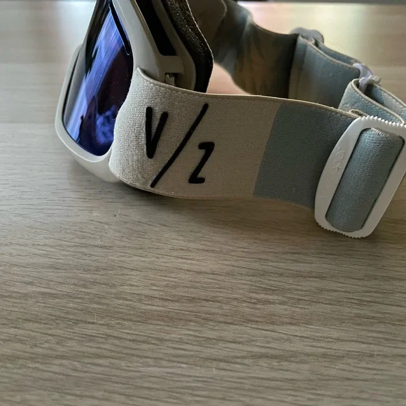 Von zipper Kids Snowboard/ Ski Goggles